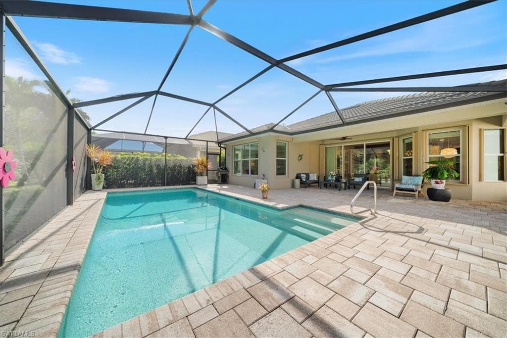 7831 Martino CIR, NAPLES FL 34112-32