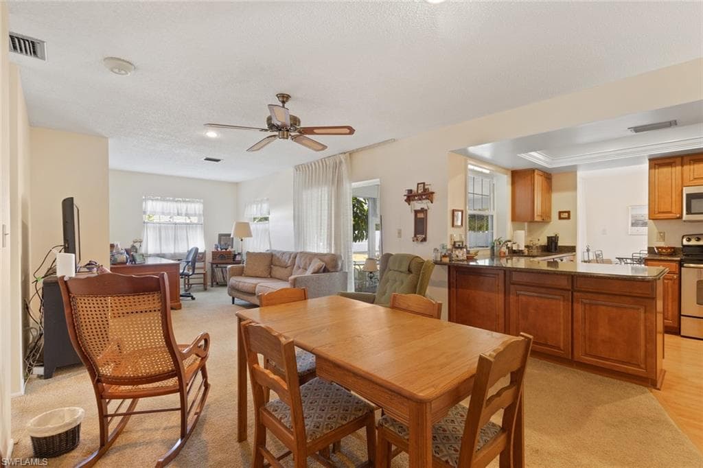 6944 Essex DR, FORT MYERS FL 33919-12