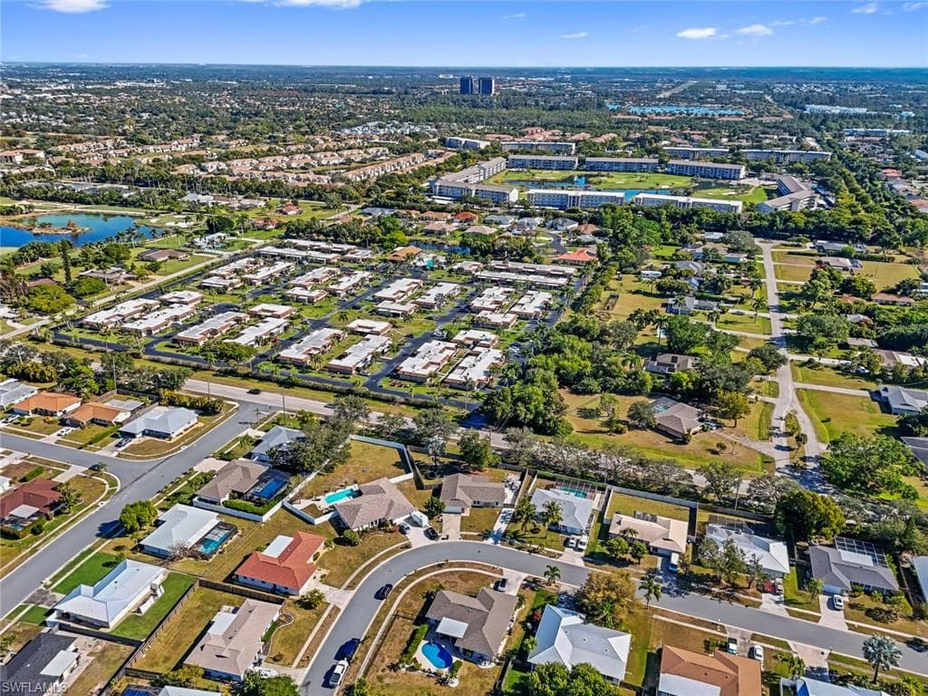 6944 Essex DR, FORT MYERS FL 33919-29