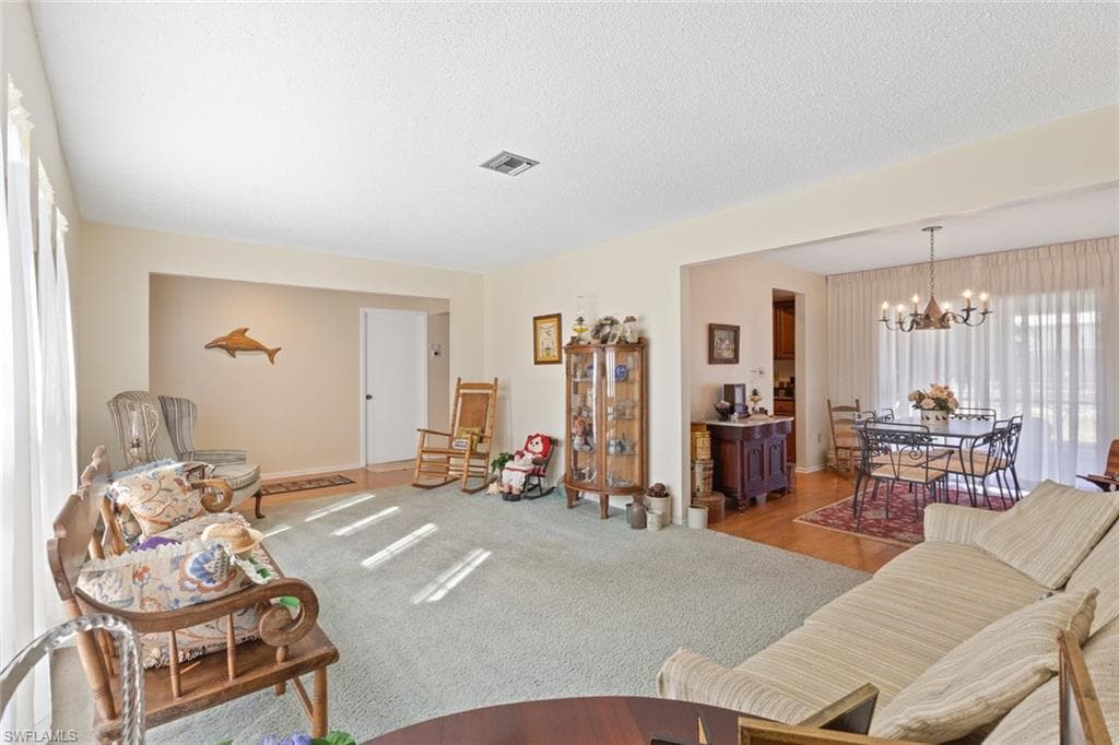 6944 Essex DR, FORT MYERS FL 33919-7