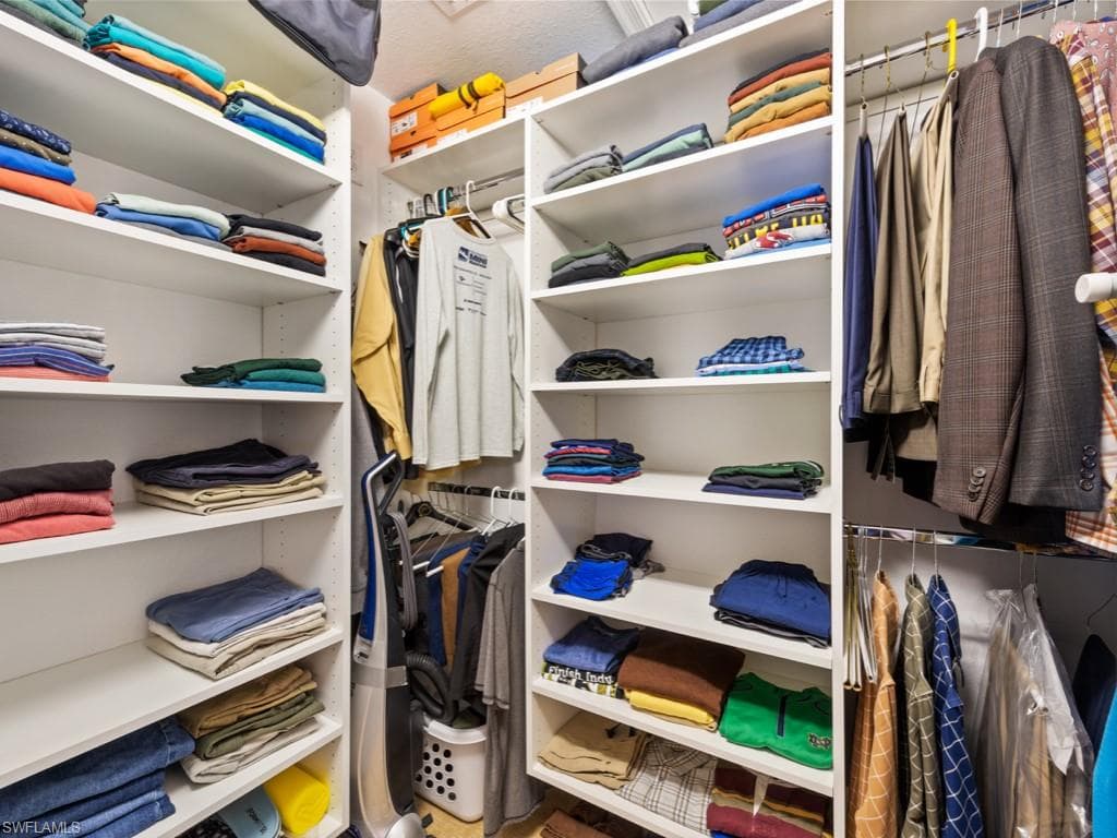 15954 Delasol LN, NAPLES FL 34110-12