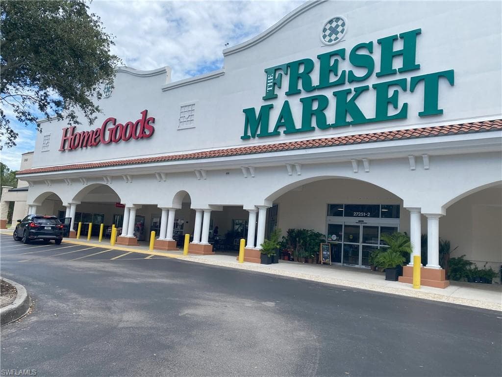 26600 Rosewood Pointe DR # 203, BONITA SPRINGS FL 34135-40