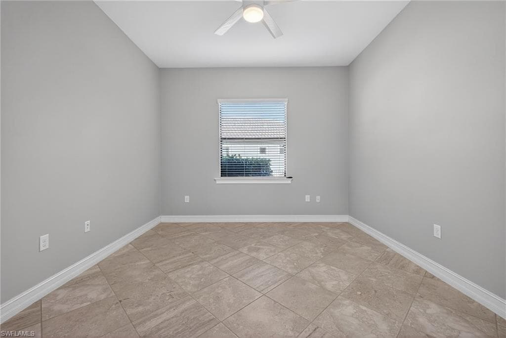 1483 MOCKINGBIRD DR, NAPLES FL 34120-28