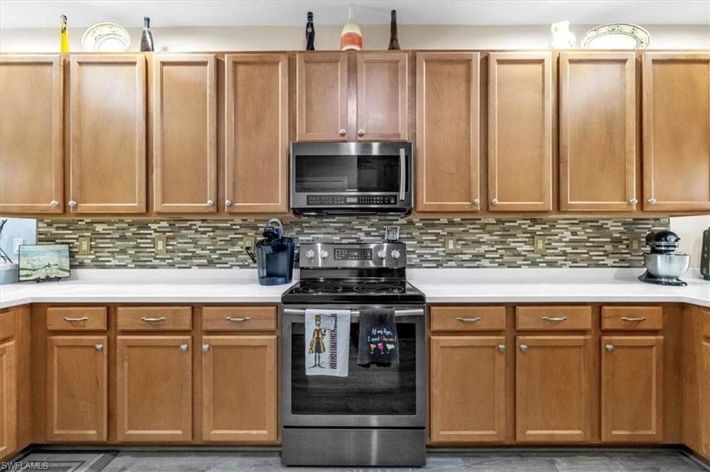 3717 Pino Vista WAY-17