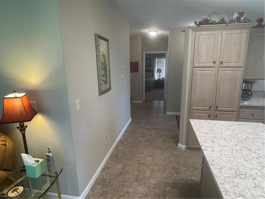 10015 Parkwood DR, FORT MYERS FL 33905-23