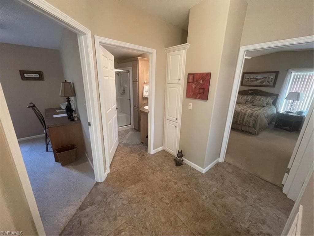 10015 Parkwood DR, FORT MYERS FL 33905-24