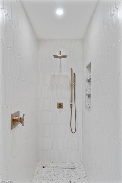 25360 Fairway Dunes CT, BONITA SPRINGS FL 34135-24