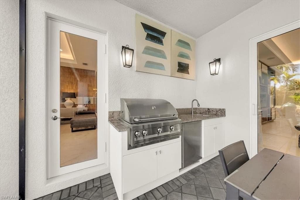 11230 Daphne CT, NAPLES FL 34120-40