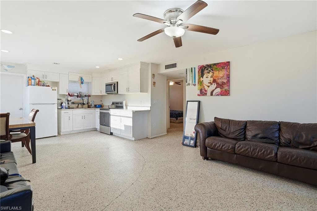 4791 Dorando DR, NAPLES FL 34103-10