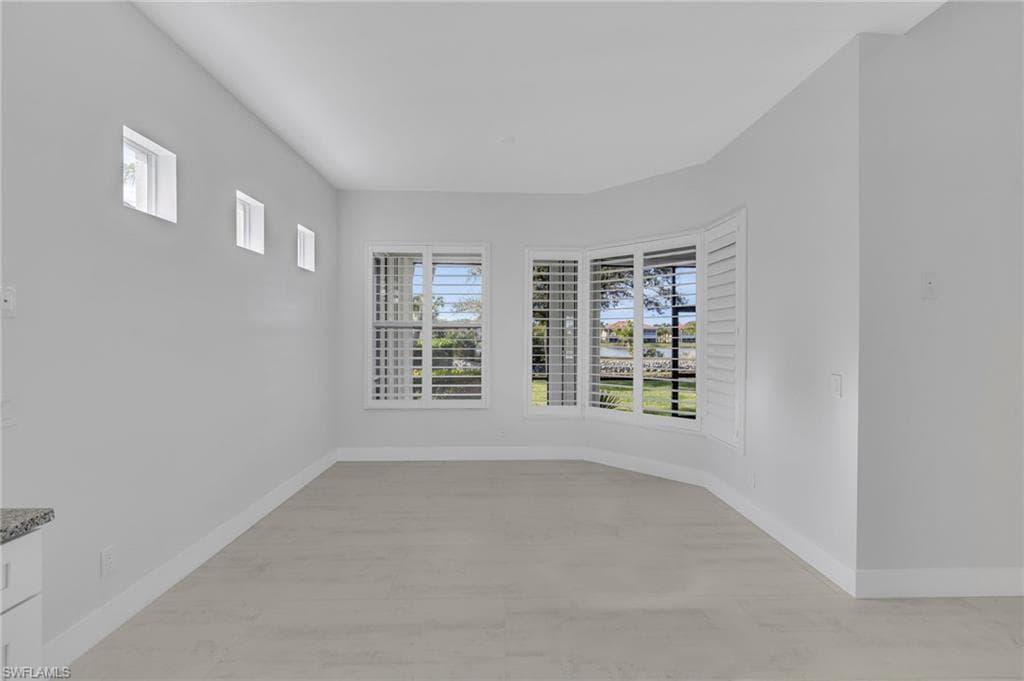 11099 Sea Tropic LN, FORT MYERS FL 33908-15