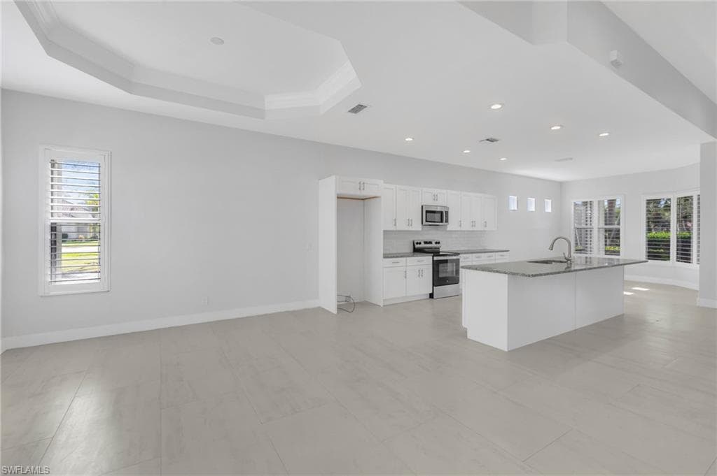 11099 Sea Tropic LN, FORT MYERS FL 33908-6