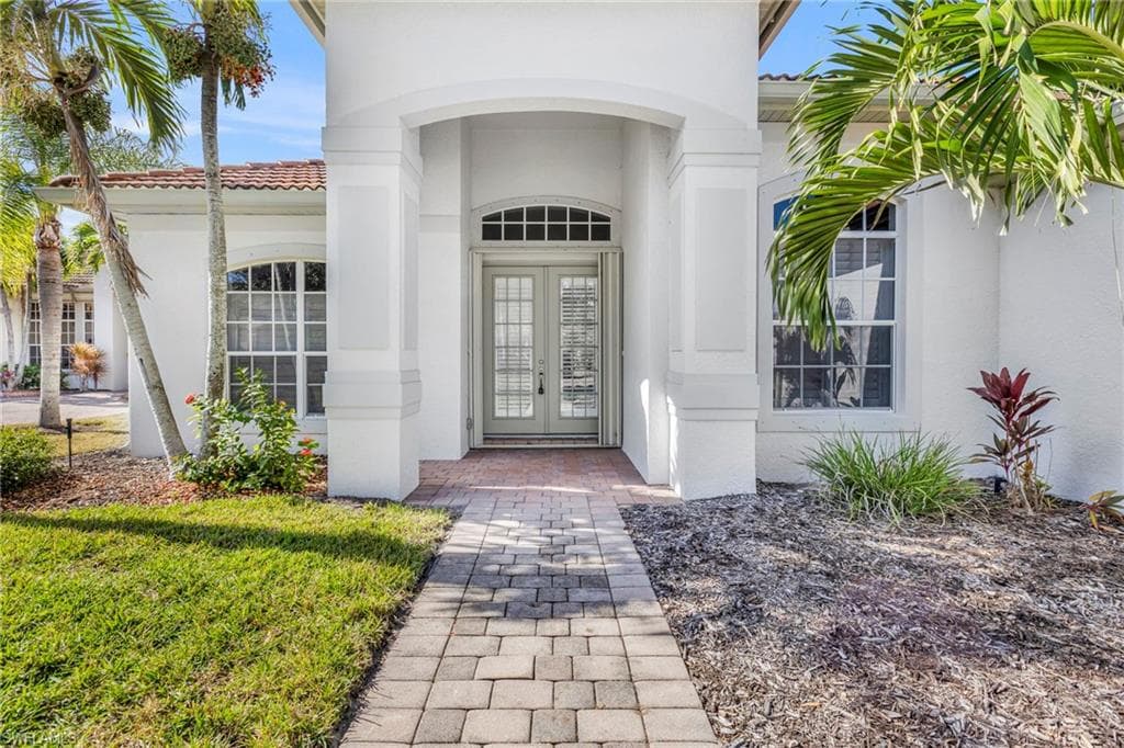 11099 Sea Tropic LN, FORT MYERS FL 33908-3