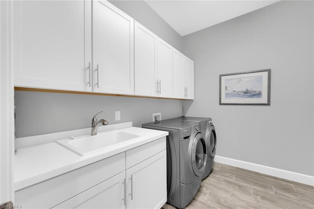 14009 Shadywood CT, ESTERO FL 33928-30