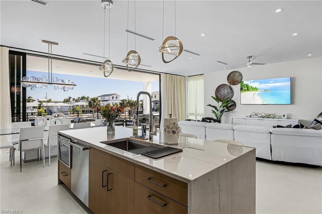 455 Palermo CIR, FORT MYERS BEACH FL 33931-11