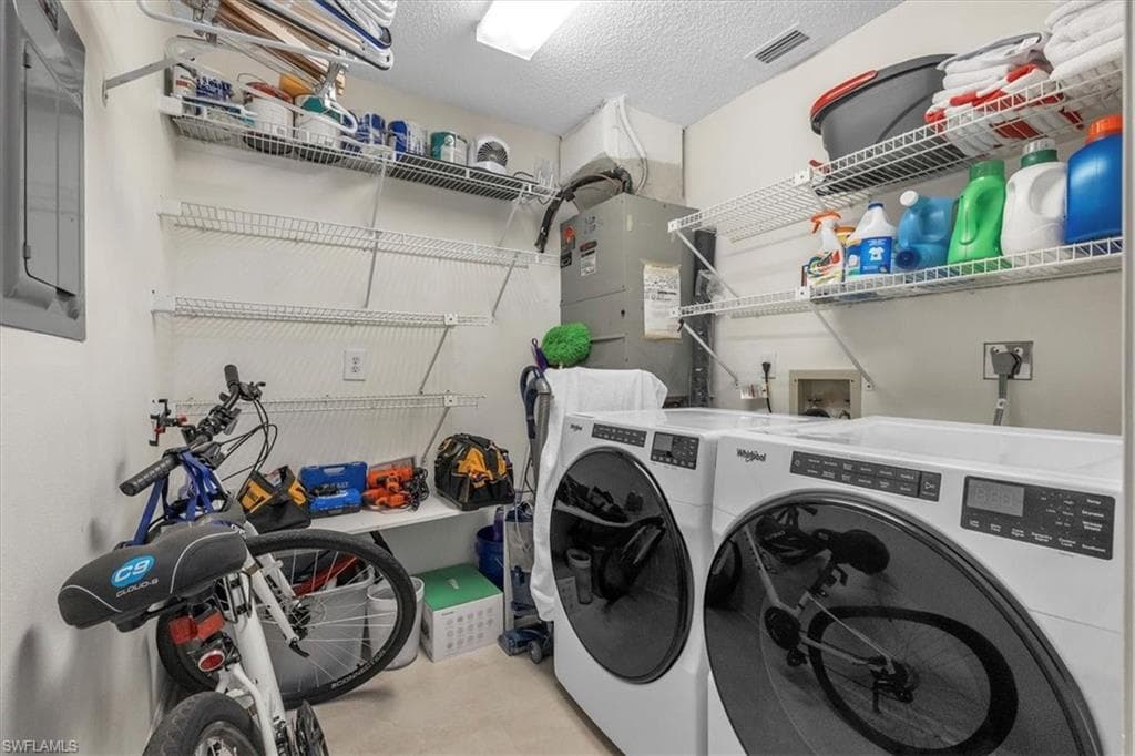 280 Timber Lake CIR # H201, NAPLES FL 34104-25