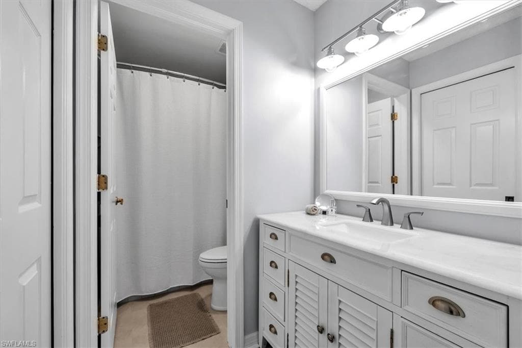 280 Timber Lake CIR # H201, NAPLES FL 34104-13