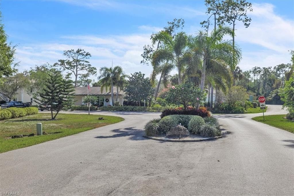 280 Timber Lake CIR # H201, NAPLES FL 34104-30