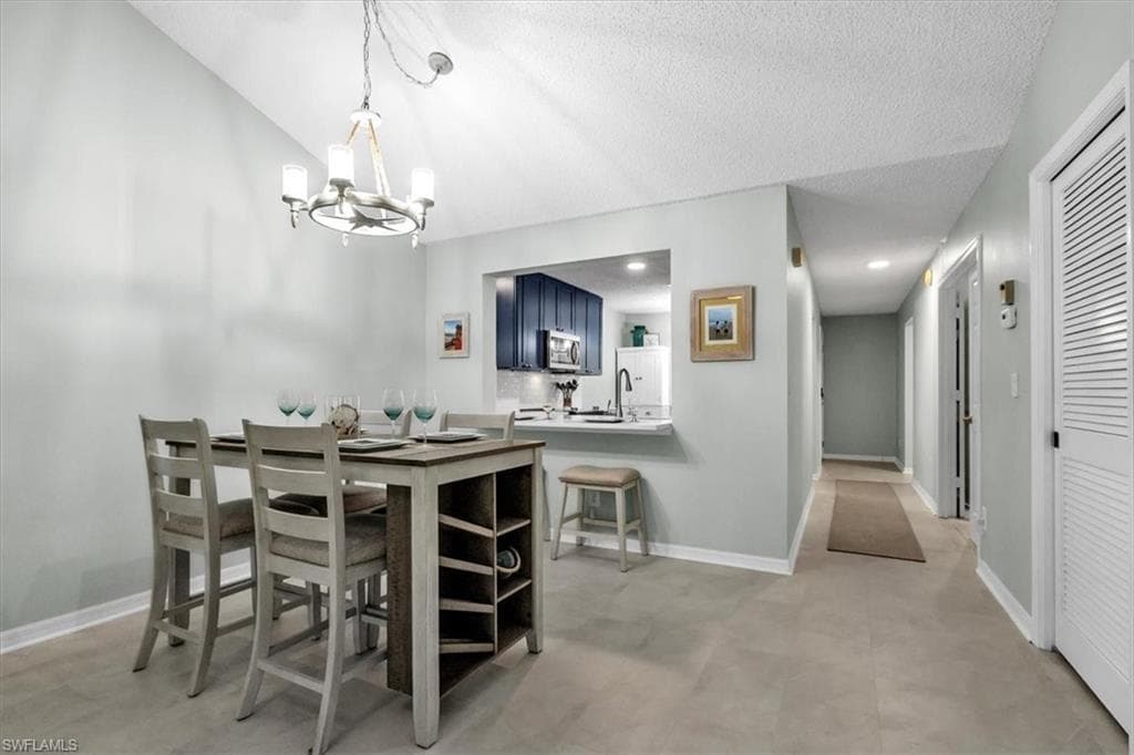 280 Timber Lake CIR # H201, NAPLES FL 34104-3