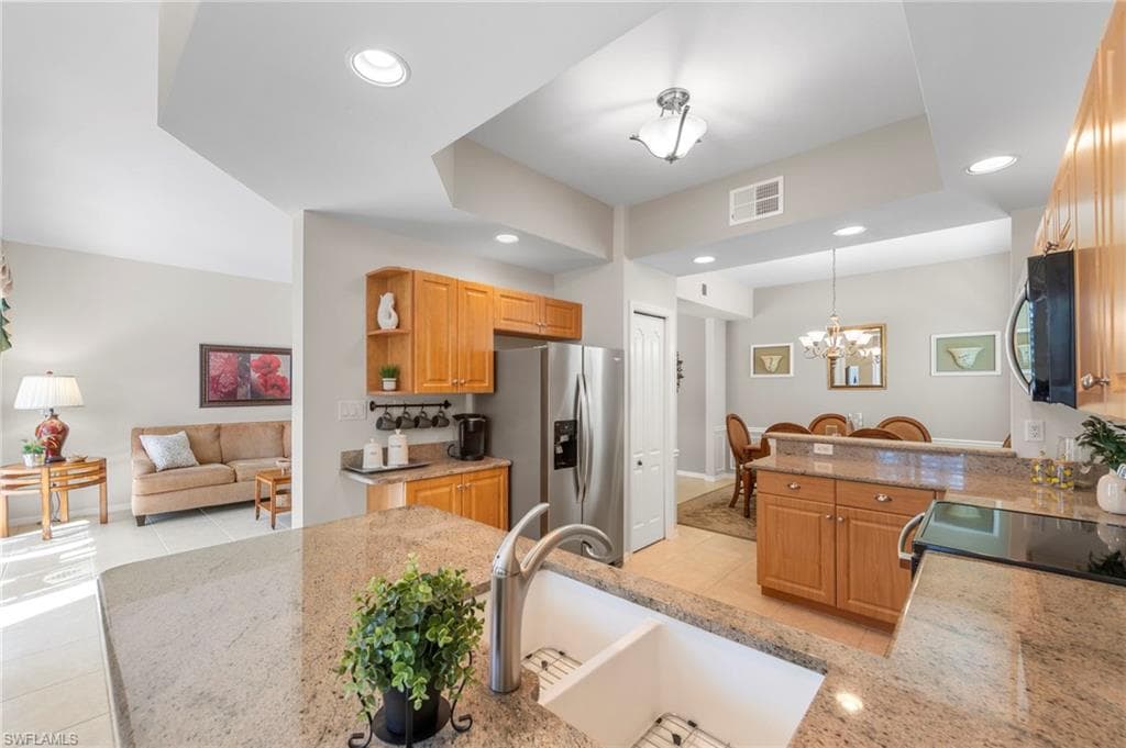 14090 Eagle Ridge Lakes DR # 101, FORT MYERS FL 33912-15