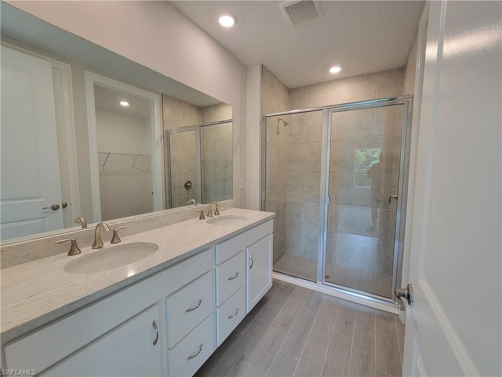 21901 Milan Villas LN, ESTERO FL 33928-5