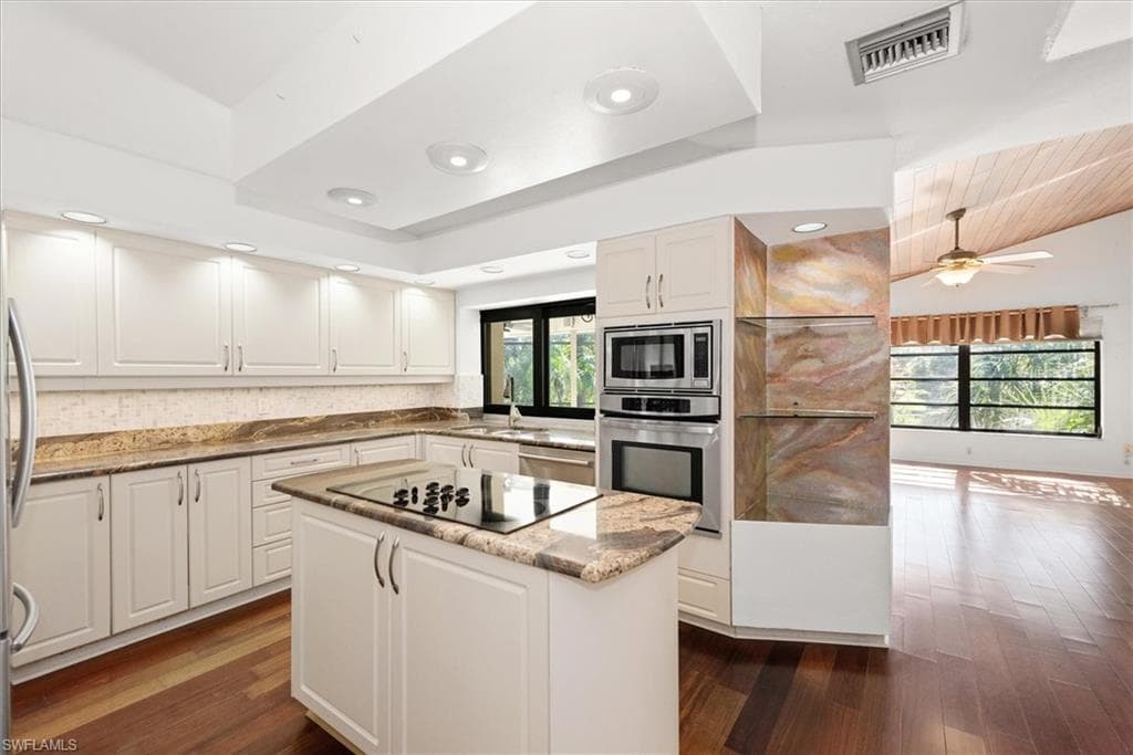 15825 San Antonio CT, FORT MYERS FL 33908-11