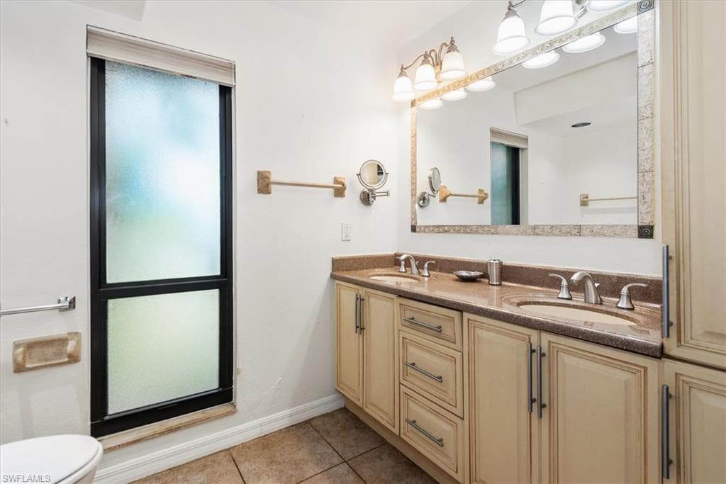 15825 San Antonio CT, FORT MYERS FL 33908-19