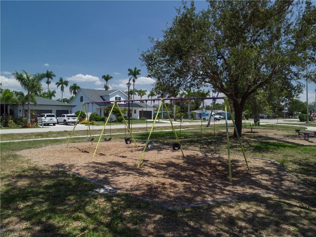 3717 Hanover ST, FORT MYERS FL 33901-31