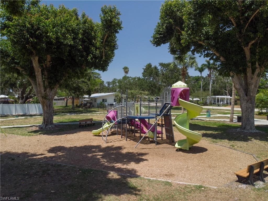 3717 Hanover ST, FORT MYERS FL 33901-32