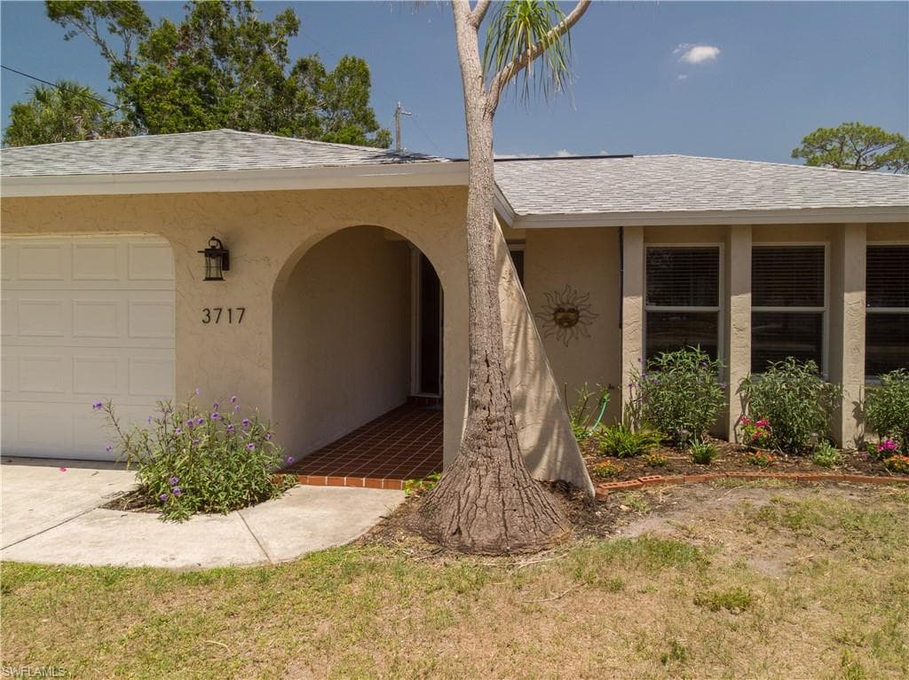 3717 Hanover ST, FORT MYERS FL 33901-28