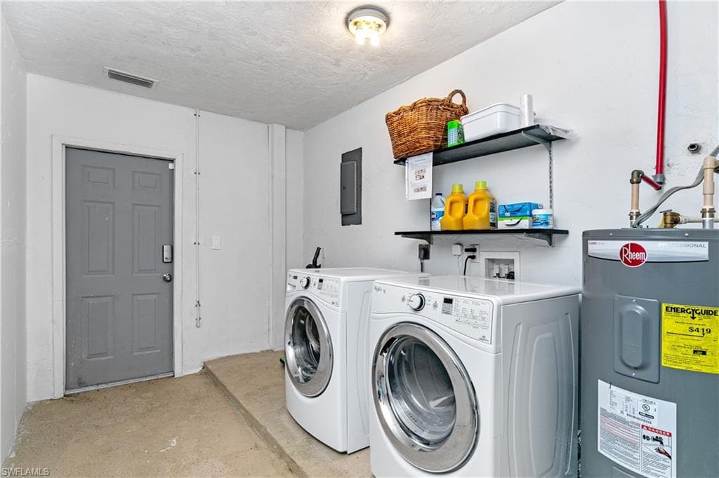 3717 Hanover ST, FORT MYERS FL 33901-24
