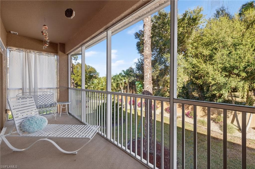 1095 Winding Pines CIR # 201, CAPE CORAL FL 33909-25