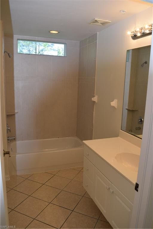 2350 Hidden Lake CT # 8513, NAPLES FL 34112-7