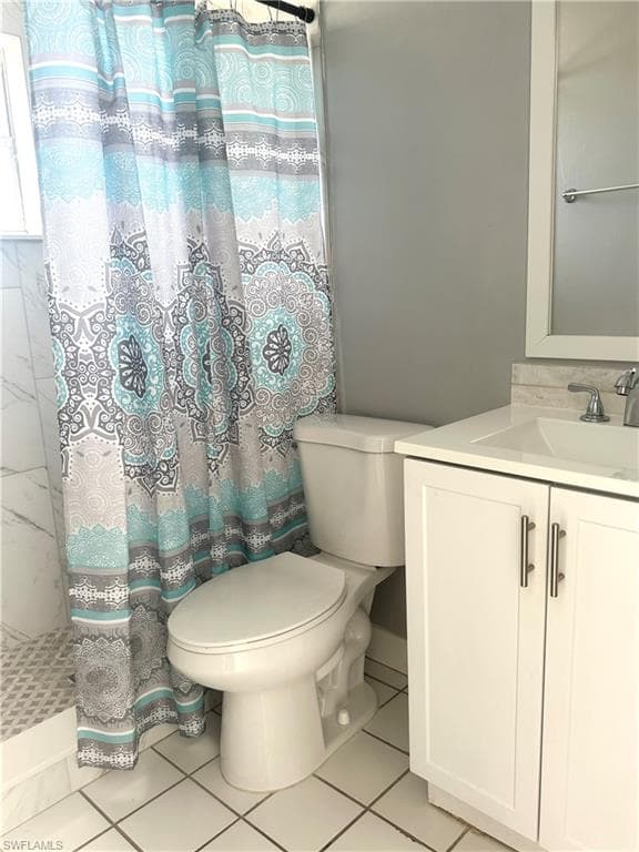 9805/9807 Montana CT, BONITA SPRINGS FL 34135-27