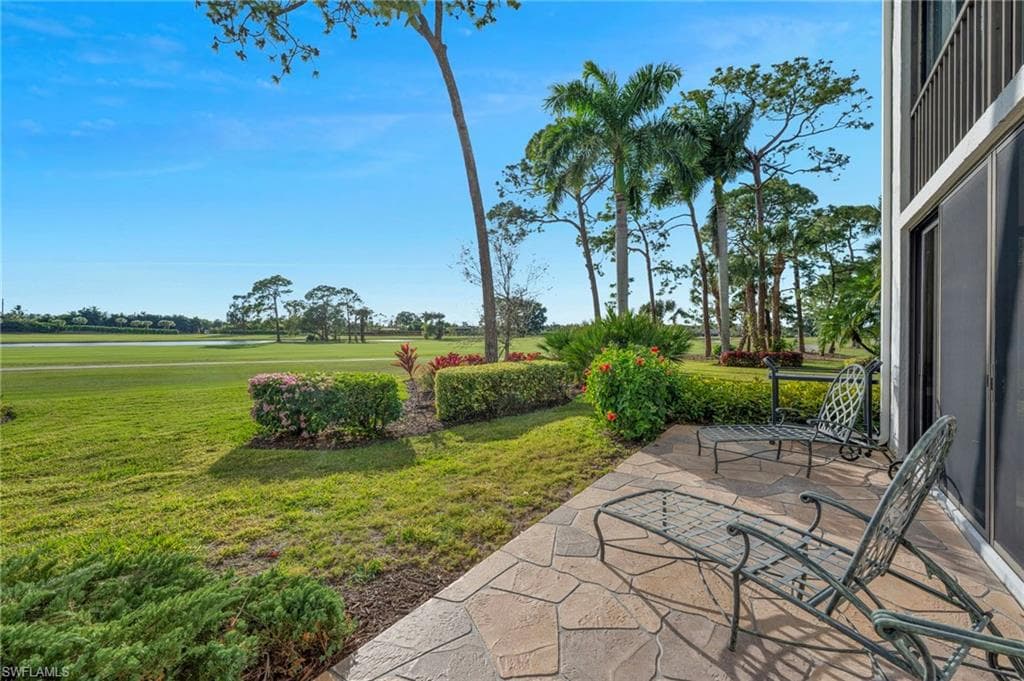 1014 Wildwood LN # 1014, NAPLES FL 34105-15