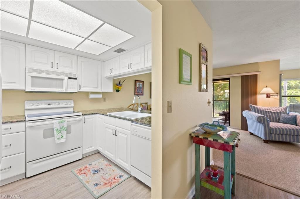 16747 Bocilla Palms DR # 15, BOKEELIA FL 33922-8