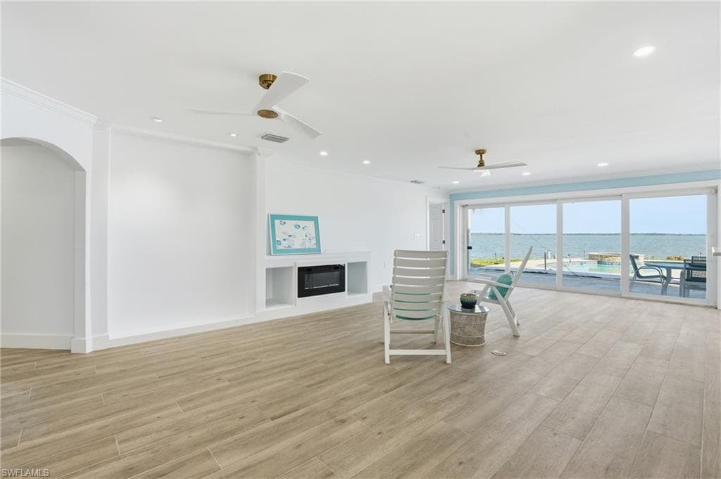 266 Curlew ST, FORT MYERS BEACH FL 33931-9