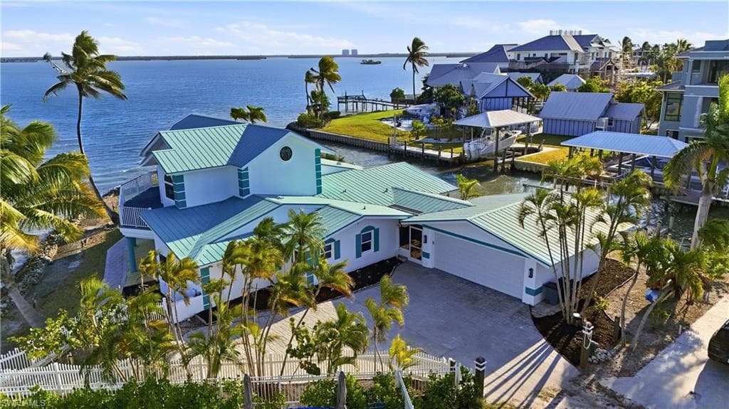 266 Curlew ST, FORT MYERS BEACH FL 33931-49