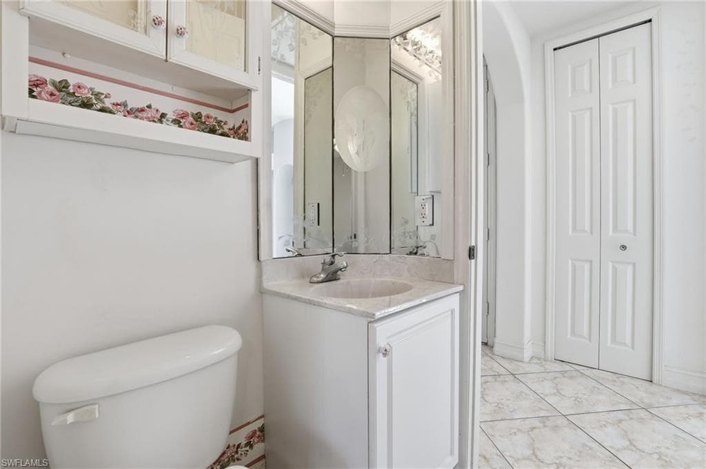 1538 Serenity CIR, NAPLES FL 34110-22