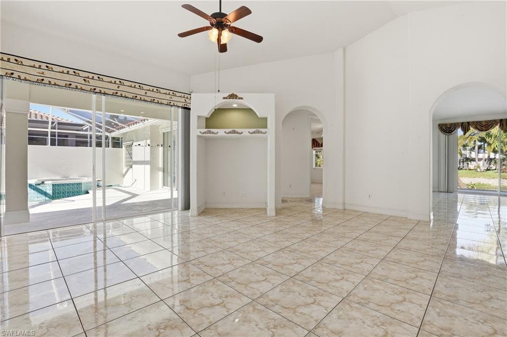 1538 Serenity CIR, NAPLES FL 34110-3