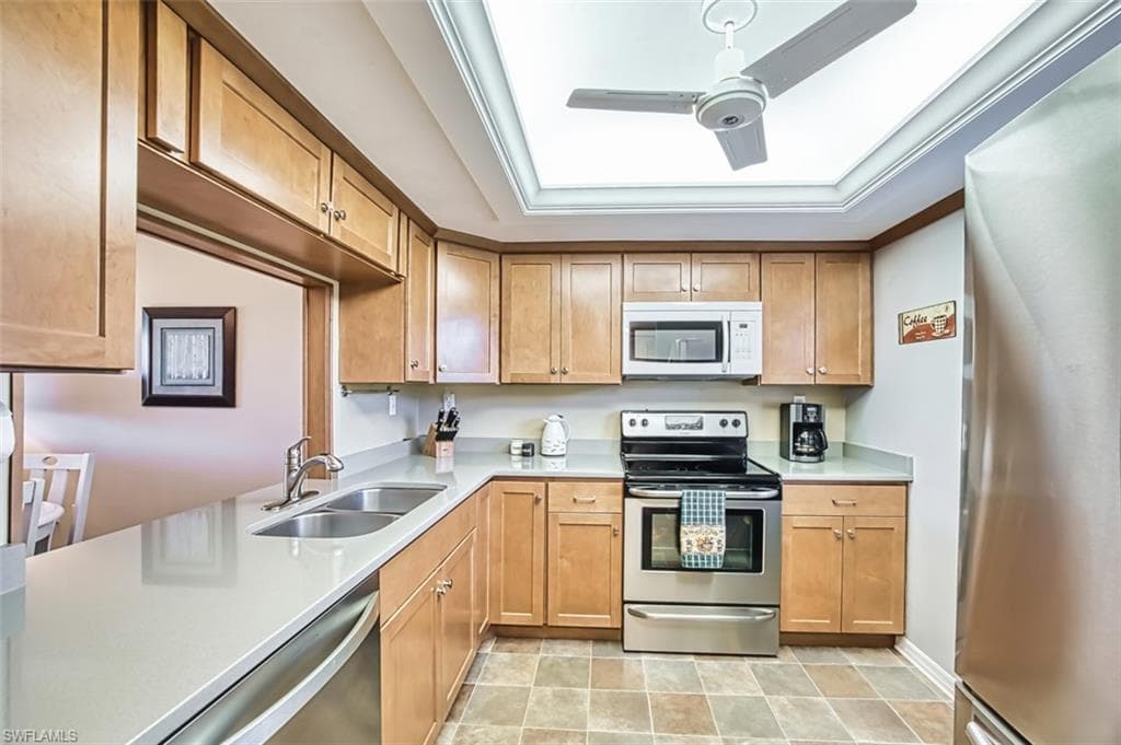 1740 Pine Valley DR # 111, FORT MYERS FL 33907-1