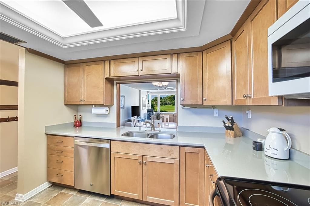 1740 Pine Valley DR # 111, FORT MYERS FL 33907-2