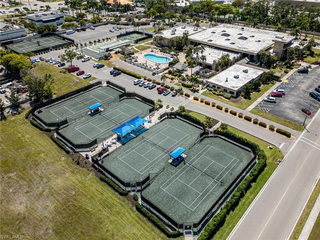 1740 Pine Valley DR # 111, FORT MYERS FL 33907-33
