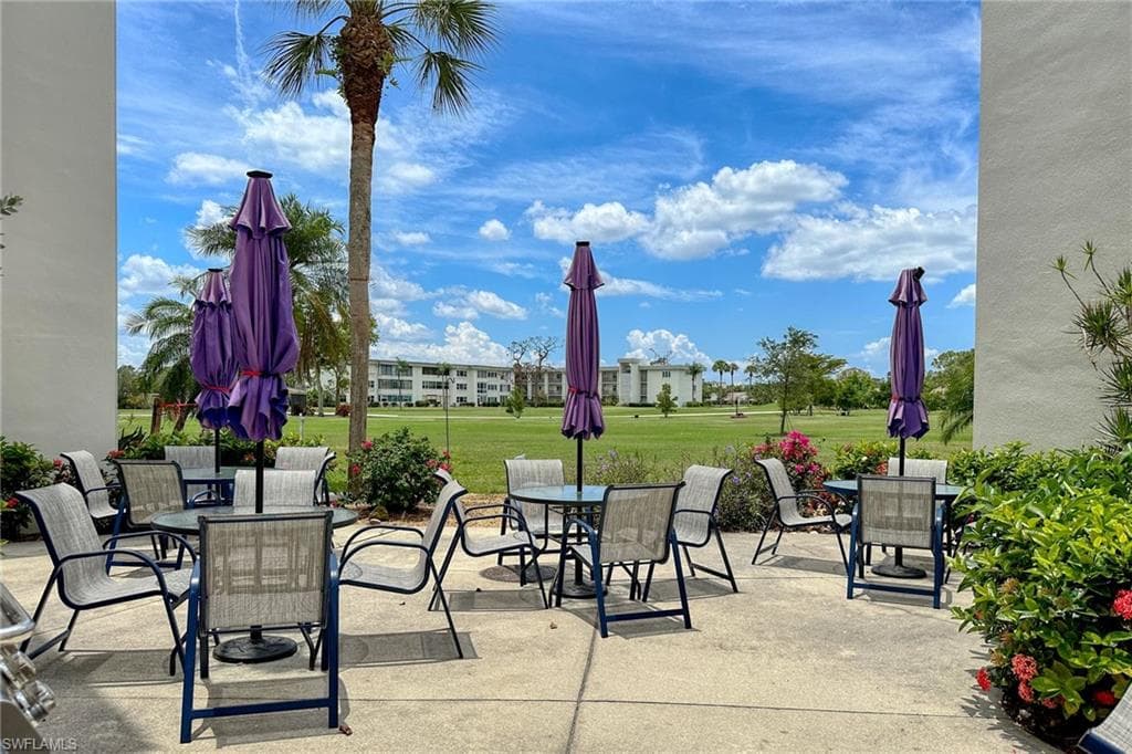 1740 Pine Valley DR # 111, FORT MYERS FL 33907-24