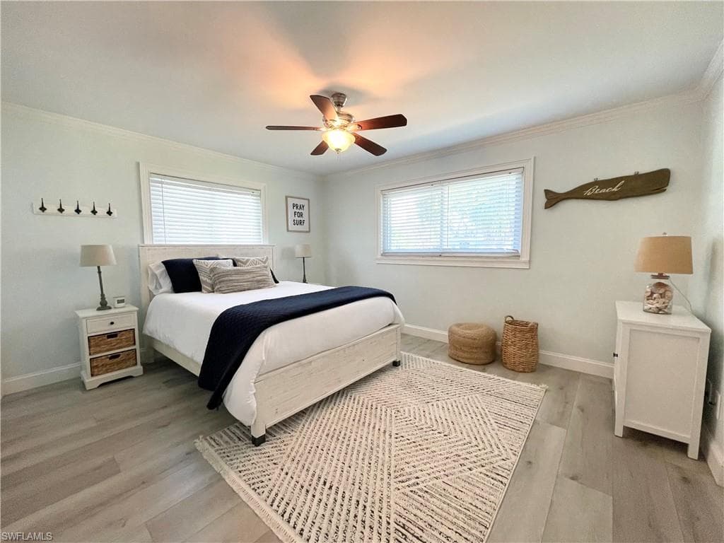 905 13th ST N, NAPLES FL 34102-15