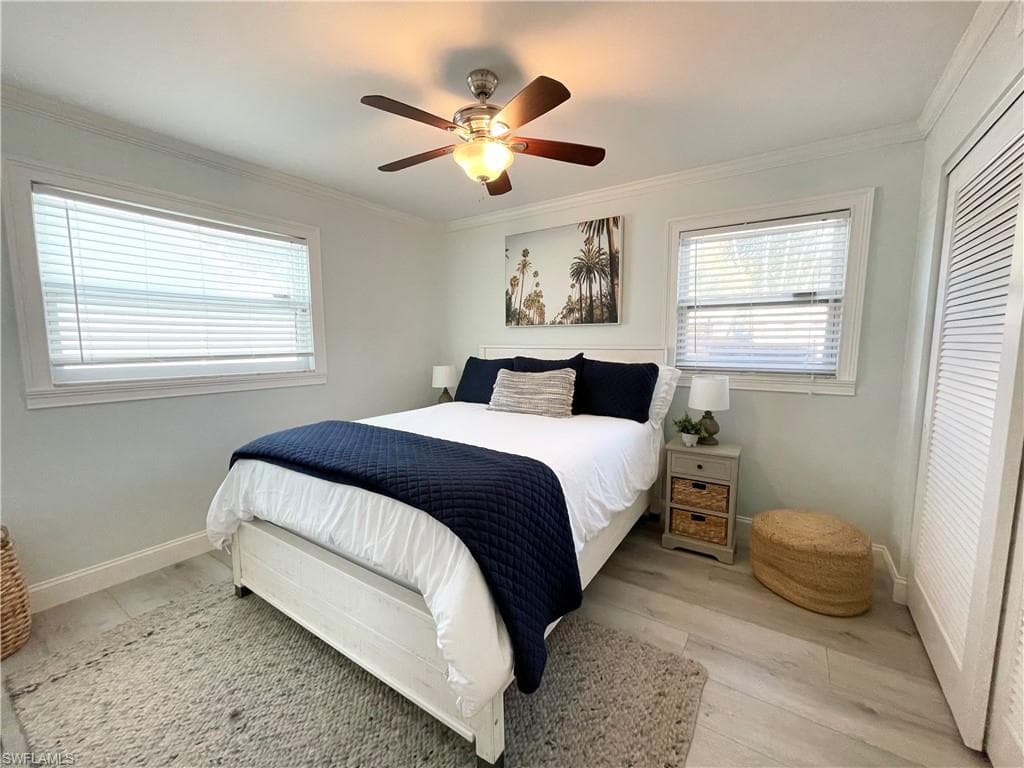 905 13th ST N, NAPLES FL 34102-19