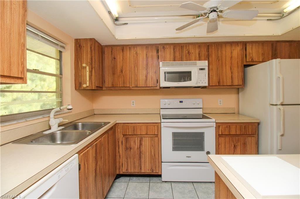 4300 Gulfstream DR # 2D, NAPLES FL 34112-11