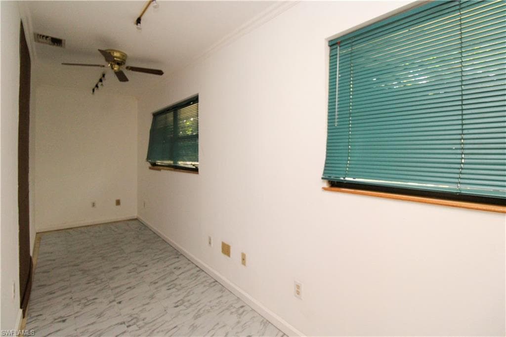 4300 Gulfstream DR # 2D, NAPLES FL 34112-17