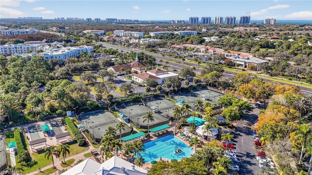 1331 Old Oak LN, NAPLES FL 34110-12