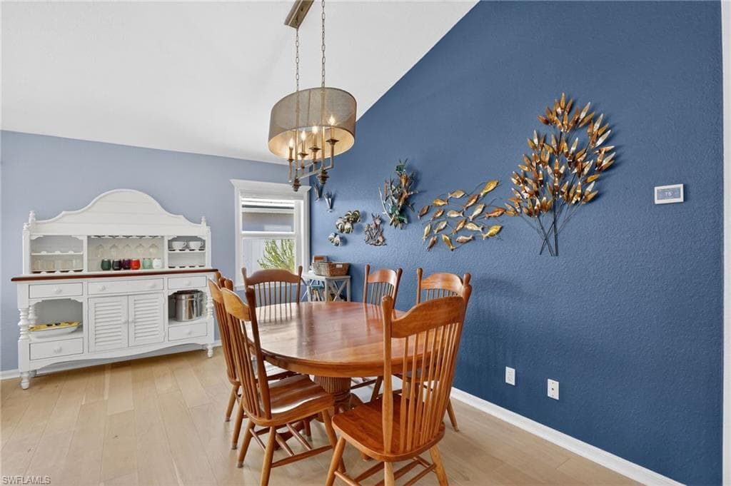 1331 Old Oak LN, NAPLES FL 34110-38