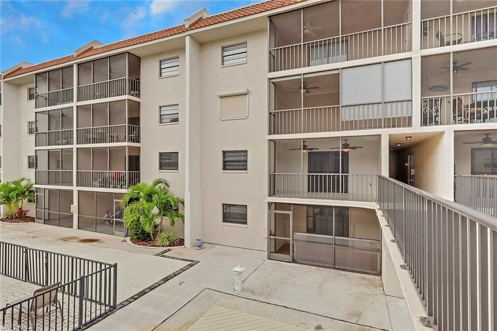 9395 Pennsylvania AVE # 25, BONITA SPRINGS FL 34135-31